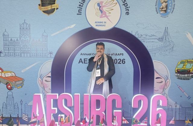 Dr. Ashutosh Shah at AESURG 2026, Mumbai (Jan 2026), photo 2