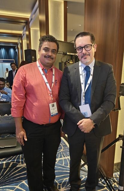 Dr. Ashutosh Shah at lab.recon.aesth: the O class, Mumbai (Nov 2024), photo 1