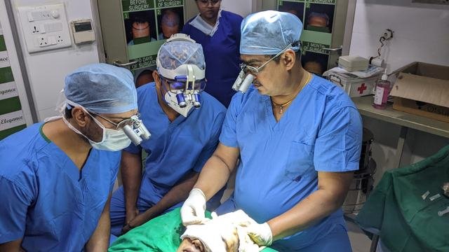Dr. Ashutosh Shah training Dr. Sudhanshu, Surat (Oct–Nov 2022), photo 3