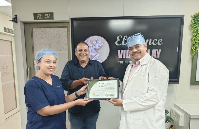 Dr. Ashutosh Shah training Dr. Vinay & Dr. Asfiah, Surat (Apr–Jun 2025), photo 2